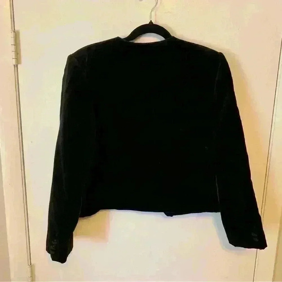 Vintage Black Velvet Cropped Jacket Size 12 *Made in USA* - Picture 5 of 8